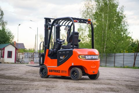 Вилочный погрузчик Sibtrike SF4 Light 15.3LA 1500 кг