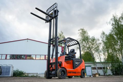 Вилочный погрузчик Sibtrike SF4 Light 15.3LA 1500 кг