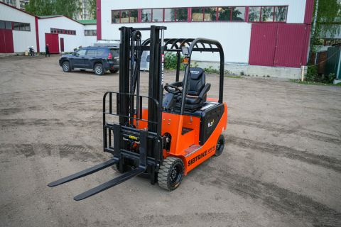 Вилочный погрузчик Sibtrike SF4 Light 20.3LA 2000 кг