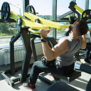 Силовой тренажер DHZ Fitness Вертикальная тяга 920 (Pull Down)