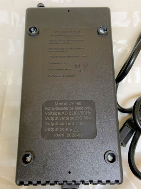 Зарядное устройство свинец 60V 7,5A Golf