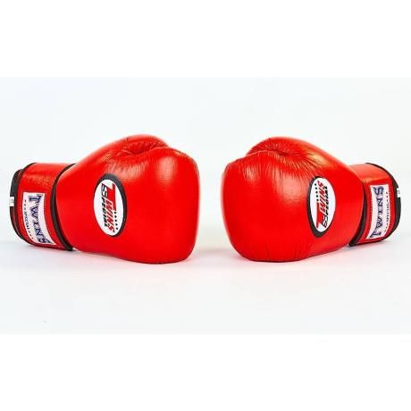 Перчатки боксерские Twins BGVL-3 для муай-тай (красные) 16 oz