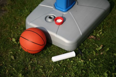 Баскетбольный щит на регулируемой опоре Deluxe Basketball